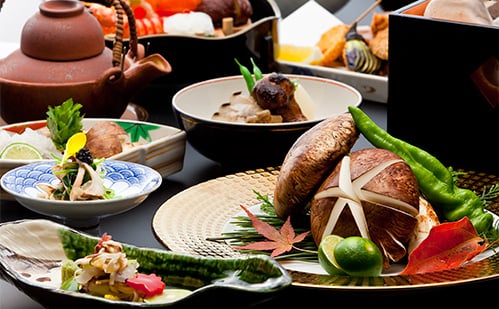 豊熟した秋の恵みに舌鼓「松茸懐石」 豊熟した秋の恵みに舌鼓「松茸懐石」