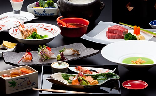 上撰・季節の旬味を贅沢に「特選春懐石」 上撰・季節の旬味を贅沢に「特選春懐石」