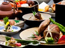 【秋の味覚】豊熟した秋の恵みに舌鼓~松茸懐石