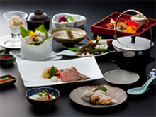 【レイトサマー特別お得プラン☆】松茸入り鱧一人鍋と特選黒毛和牛ローストビーフ付き懐石